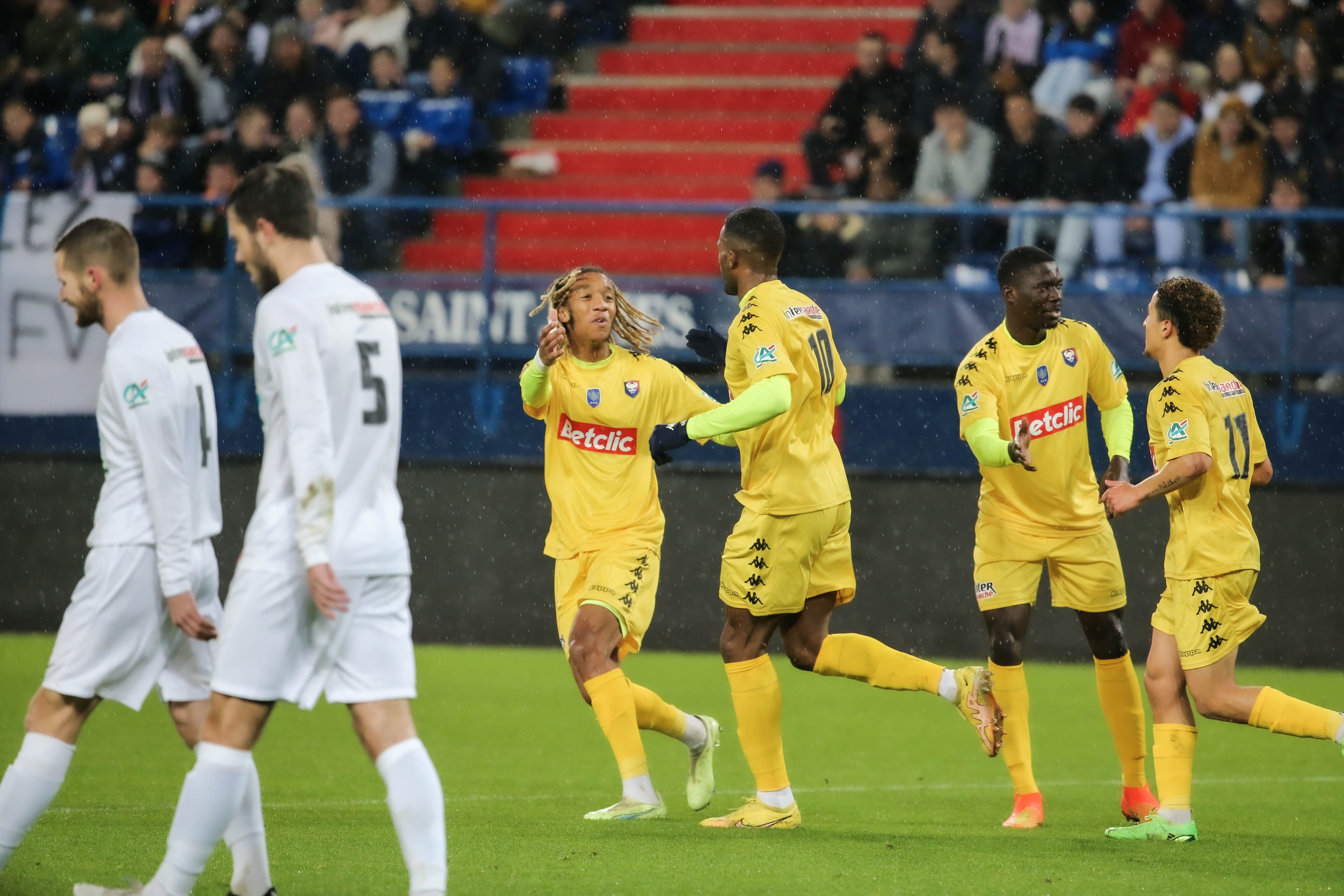 af-virois-sm-caen-les-3-buts-du-match-infos-match-billet-smc