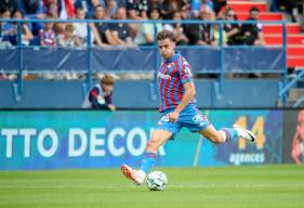 Après plusieurs saisons au Stade Malherbe Caen, Hugo Vandermersch rejoint la Suisse et le club de Saint-Gall