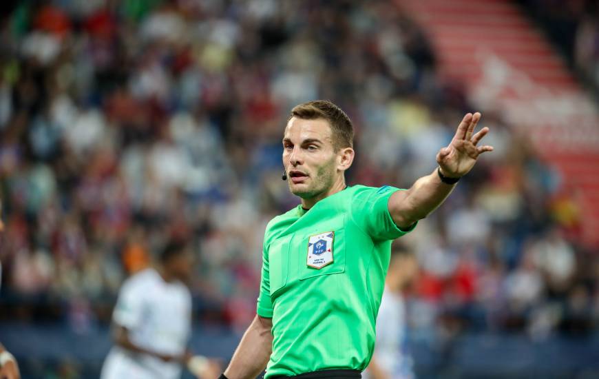 Guillaume Paradis sera l'arbitre de la rencontre face à Grenoble ce samedi après-midi