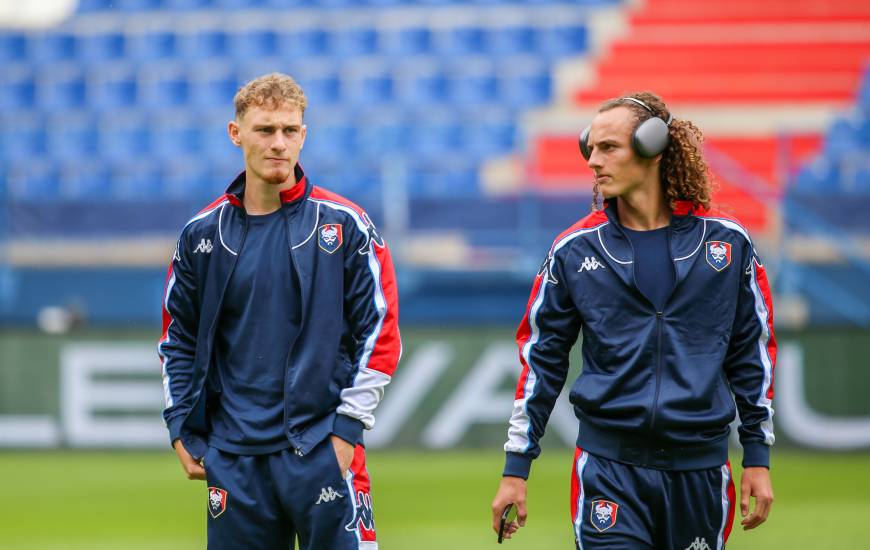 Léo Milliner et Robin Verhaeghe affrontent le SU Dives avec l'équipe réserve ce samedi