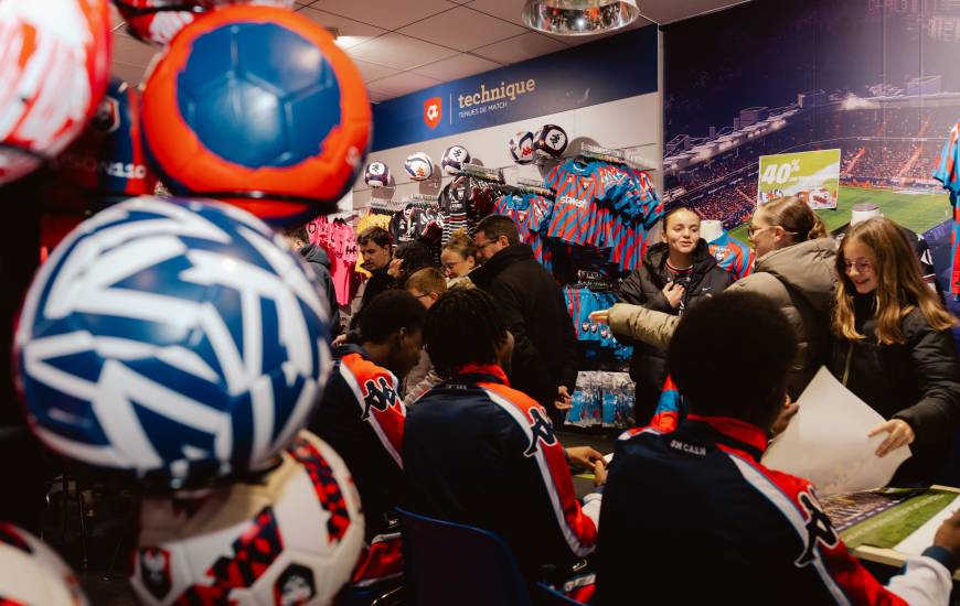 L'ensemble du groupe professionnel était présent ce mercredi à la boutique officielle pour rencontrer les supporters du club