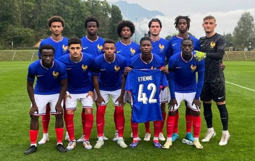 L'Équipe de France U19 de Tidiam Gomis a remporté un tournoi amical en Slovénie en s'imposant lors des trois matchs disputés